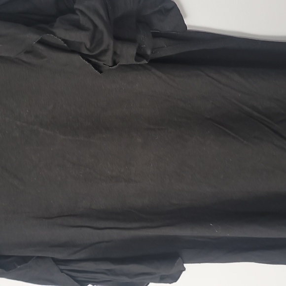 Thalia Sodi Cold Shoulder Valck Loose Fit Top - Picture 3 of 9